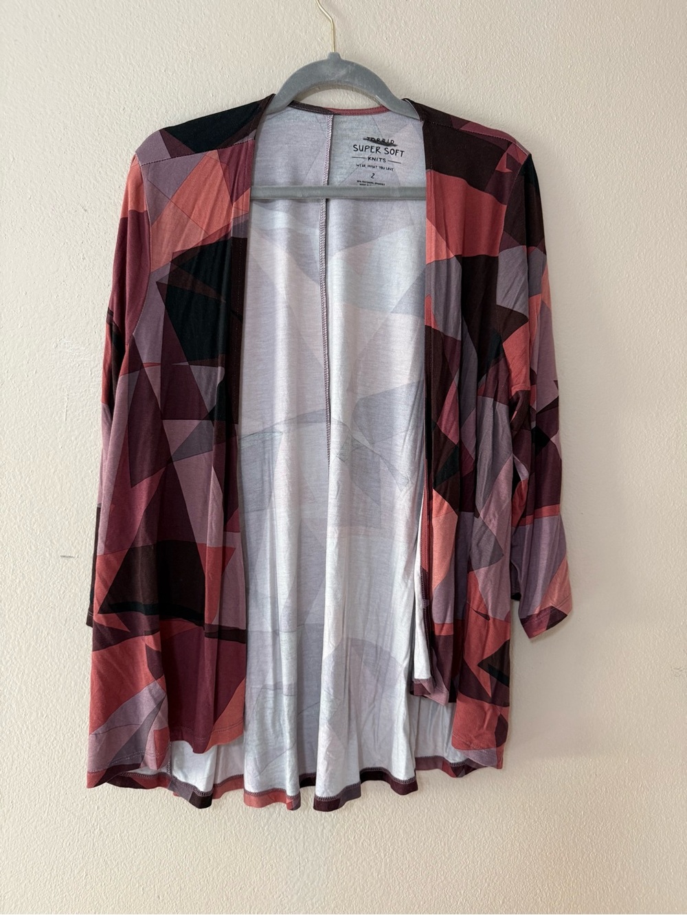 Torrid Geometric Open-Front Cardigan in Mauve & Black